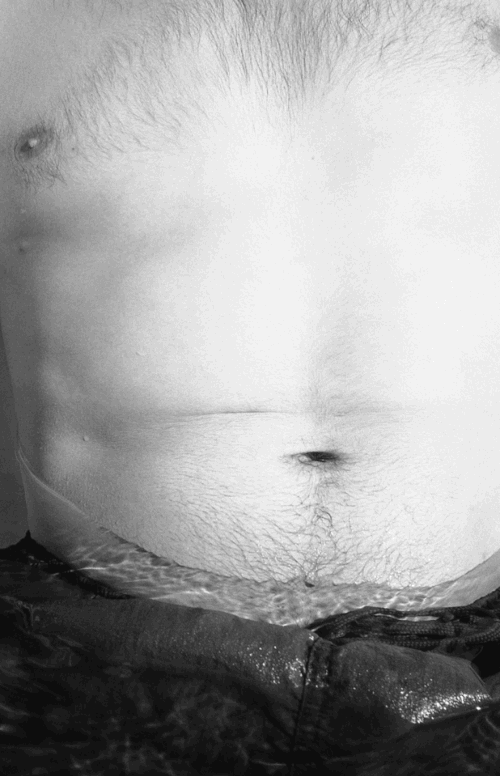 Asafe Pereira, Daddy. 35mm film pictures looped into video, 2019. Asafe Pereira, Daddy. 35mm film pictures looped into video, 2019.