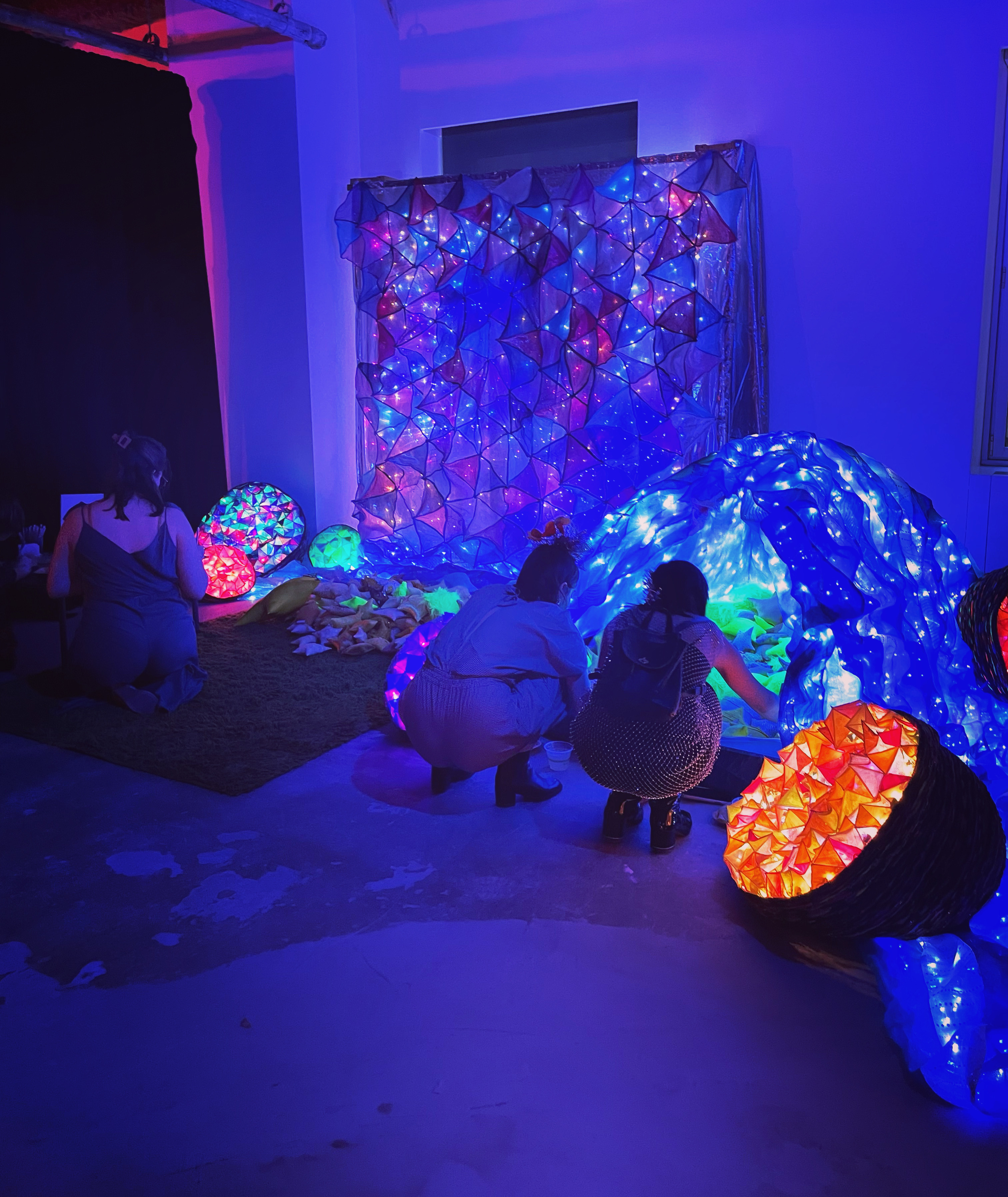Beth Reitmeyer, Wishing Stars with Geodes, 2023, mixed media installation, ChaSaMa Rama, ChaSaMa, New York, NY