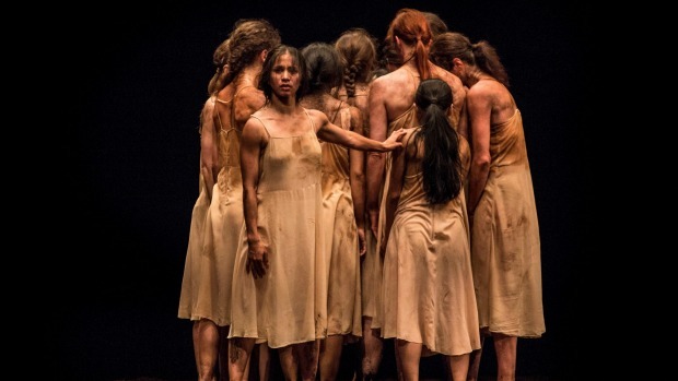 Performance of the Pina Bausch piece “Das Frühlingsopfer”